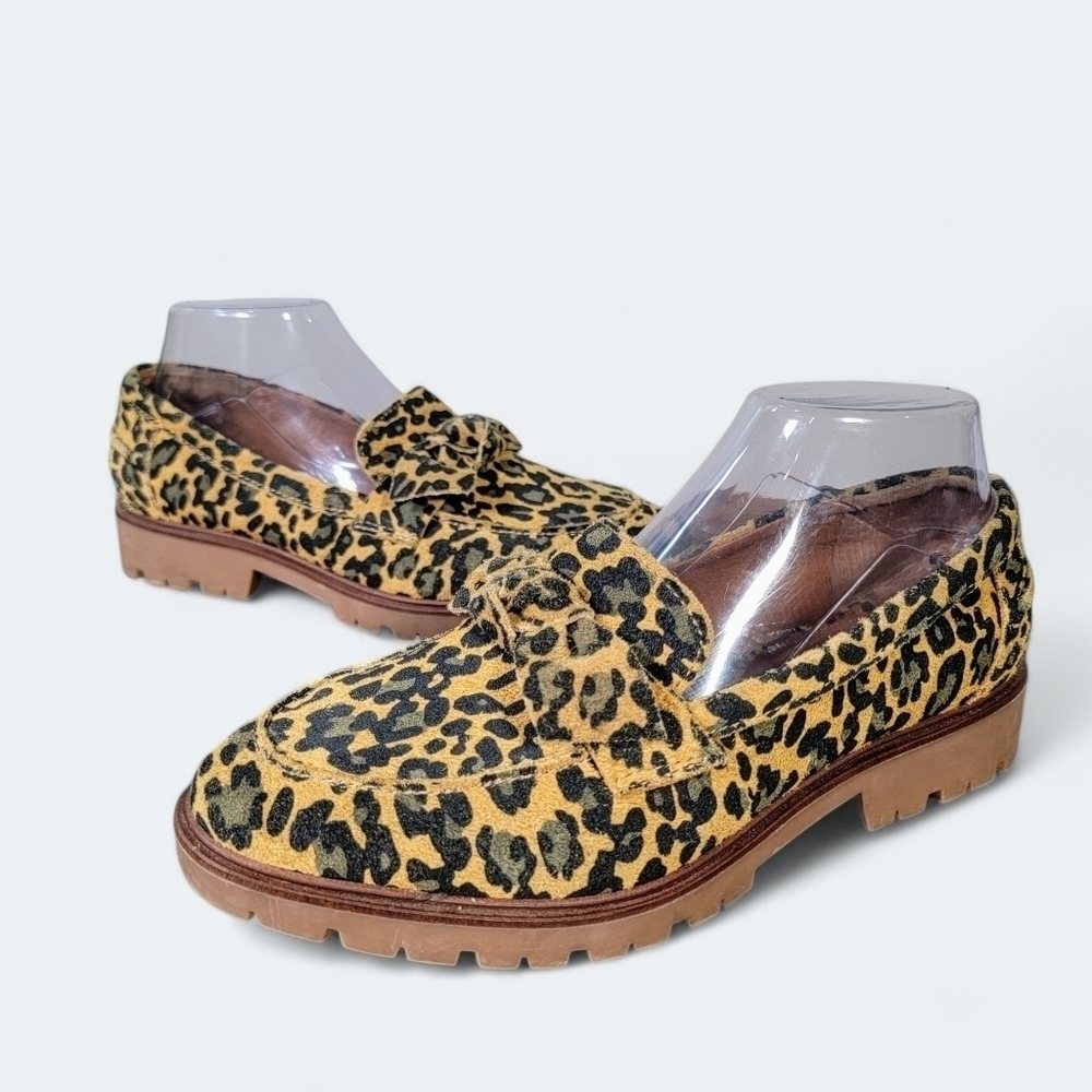 Lucky Brand Tamio Leopard Print Suede Flat Loafer in Inca Gold Size 7.5